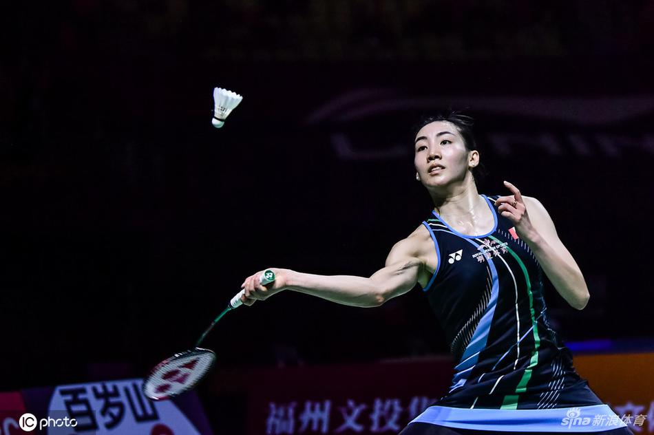 福州赛陈雨菲2-1李文珊