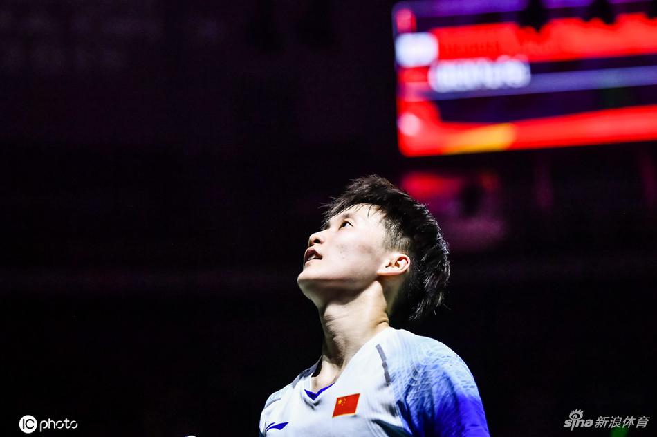 福州赛陈雨菲2-1奥原希望夺冠