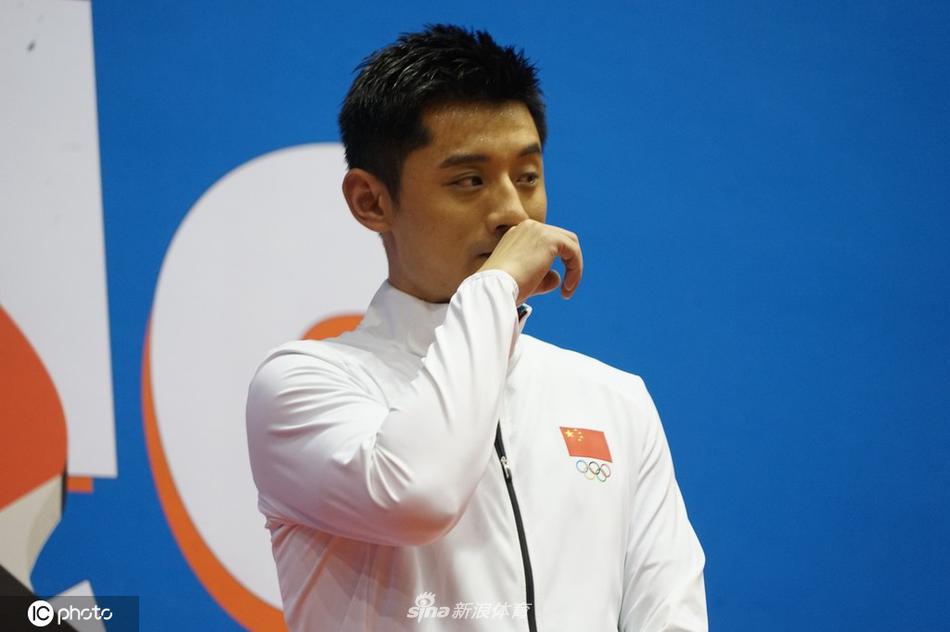 张继科与北体大学子交流互动