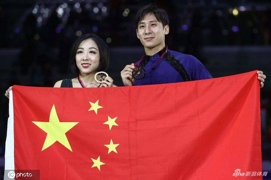 花滑总决赛中国包揽双人冠亚军
