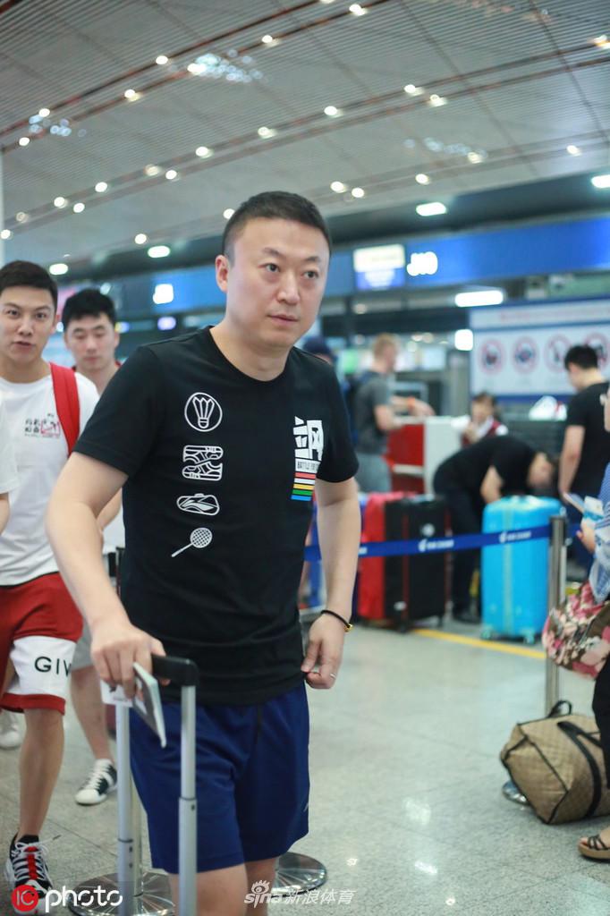 国乒远赴洛杉矶封闭集训