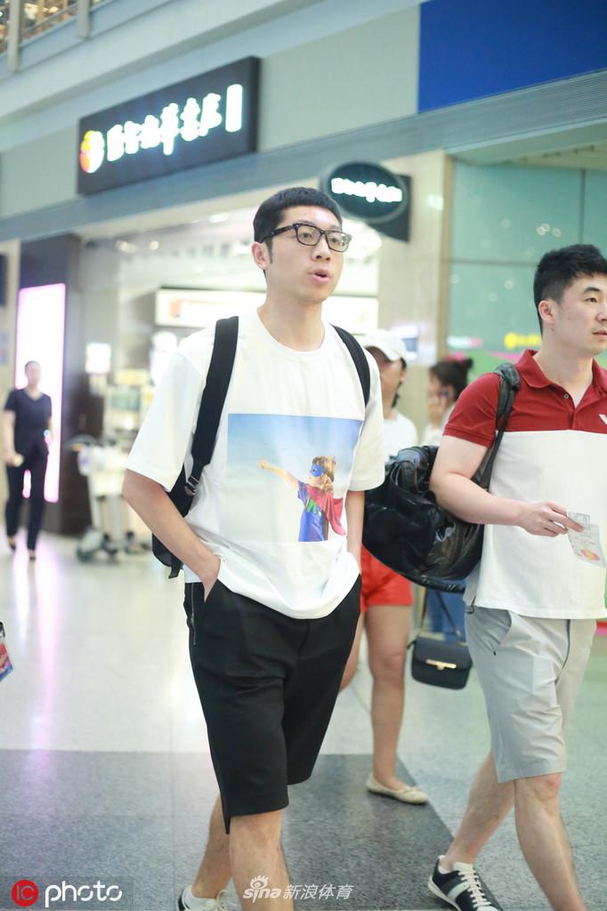 国乒远赴洛杉矶封闭集训