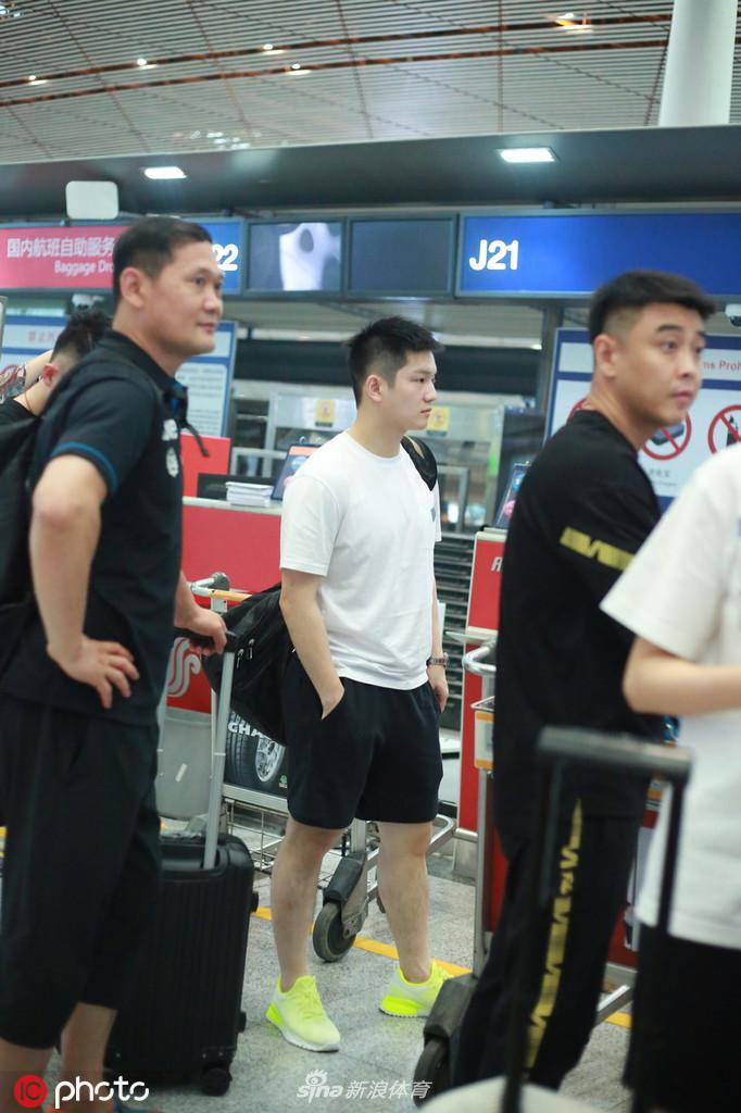 国乒远赴洛杉矶封闭集训