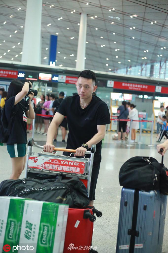 国乒远赴洛杉矶封闭集训