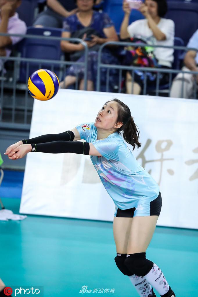 女排全锦赛八一队夺冠