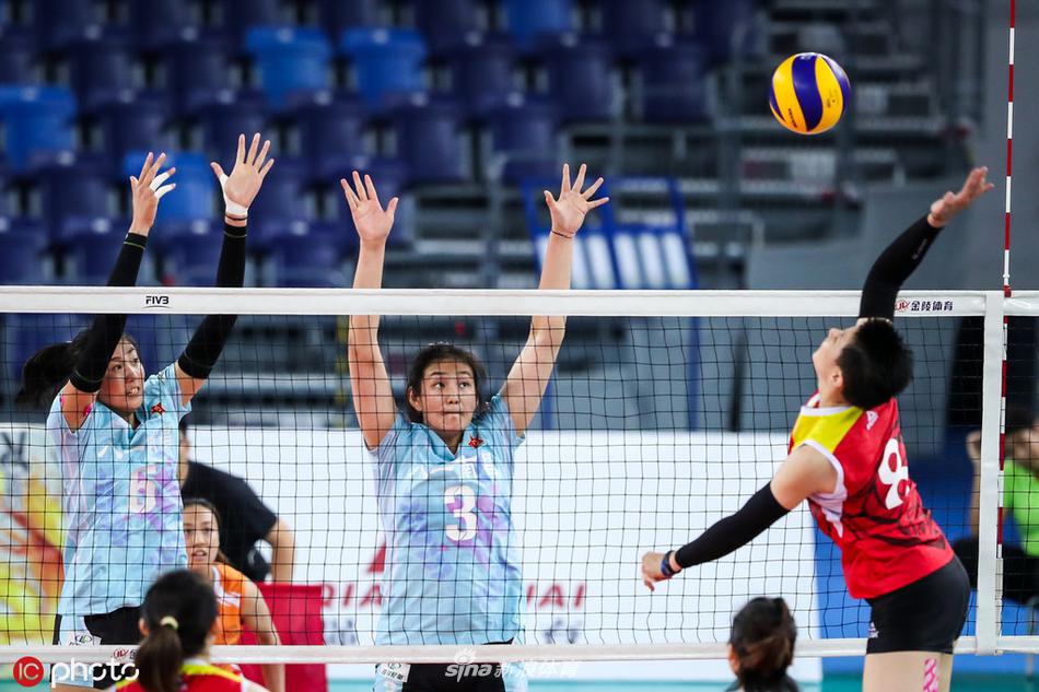 女排全锦赛八一队夺冠