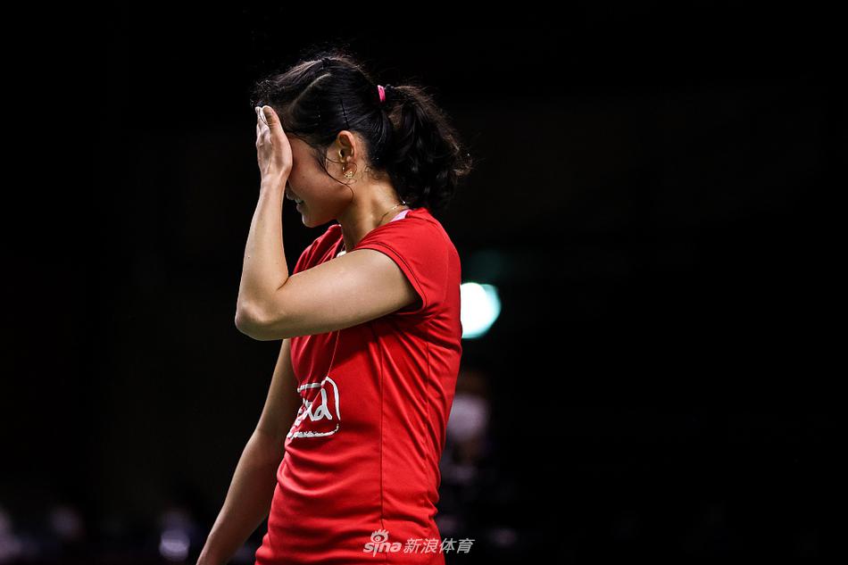 泰国赛马林2-0齐雪霏