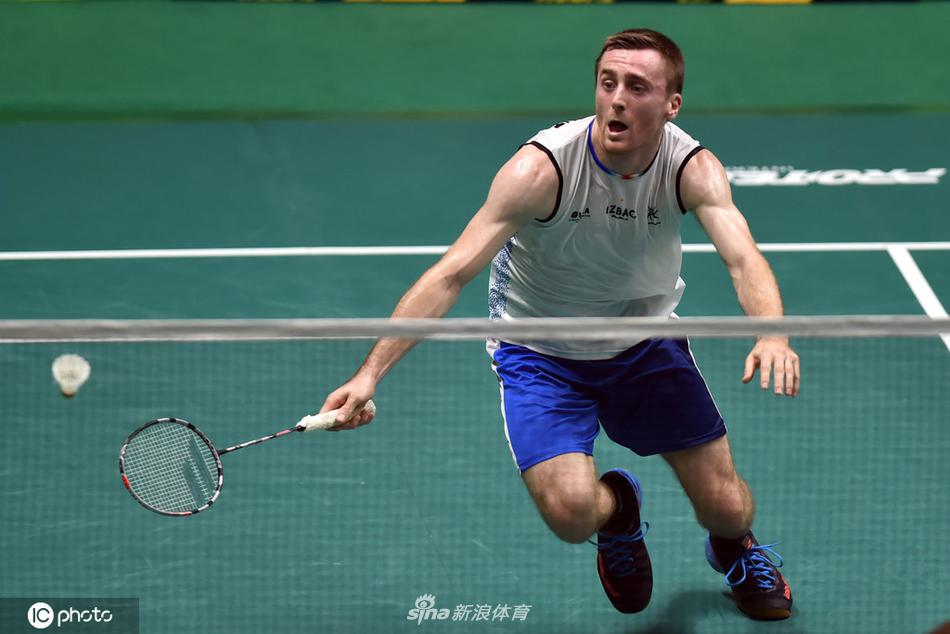 澳门赛石宇奇逆转进次轮