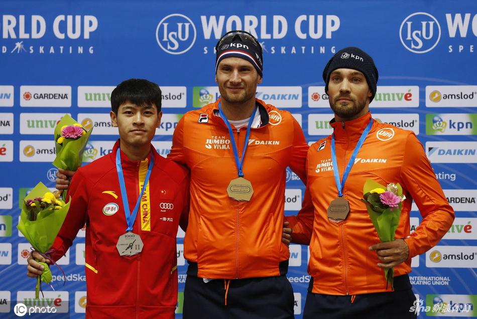 速滑明斯克站宁忠岩1000摘银