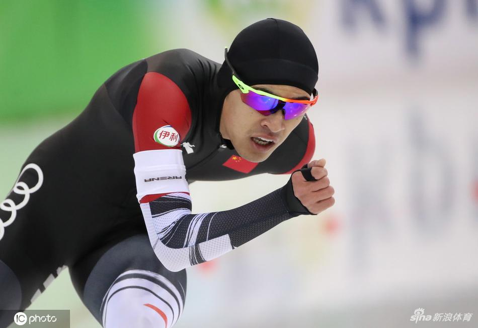 速滑明斯克站宁忠岩1000摘银