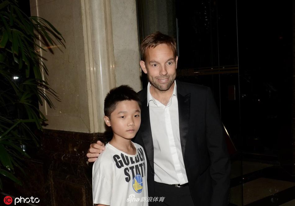 上海大师赛众斯诺克球星亮相