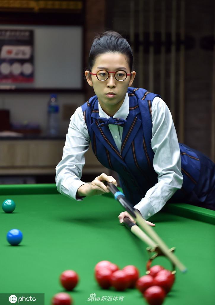 香港邀请赛吴安仪3-0冯美美_高清图集_新浪网