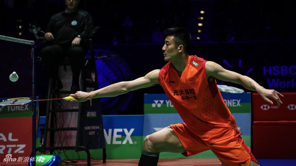 全英赛谌龙0-2李梓嘉