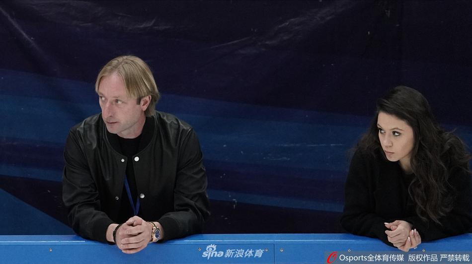 普鲁申科督战花滑俄锦赛