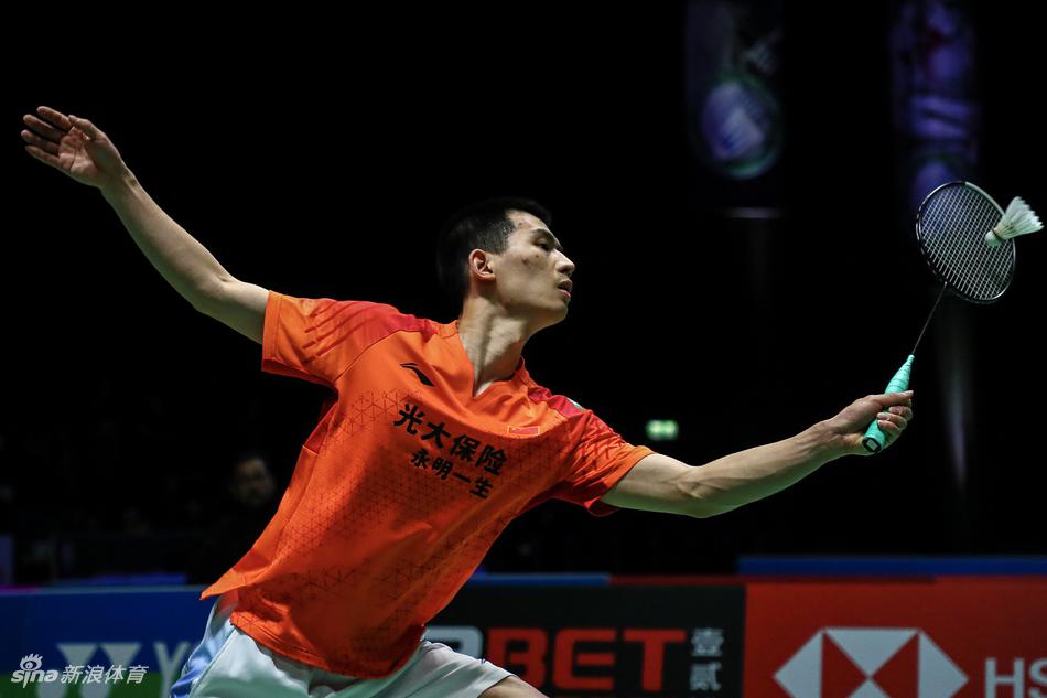 全英赛石宇奇2-0赵俊鹏