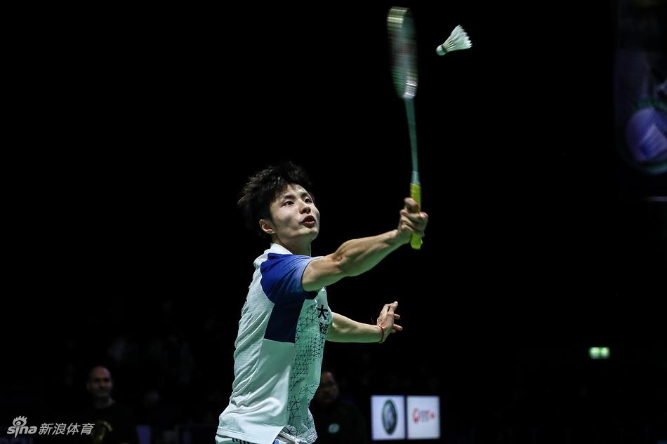 全英赛石宇奇2-0赵俊鹏