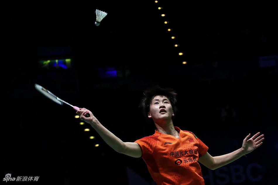 全英赛陈雨菲2-1因达农