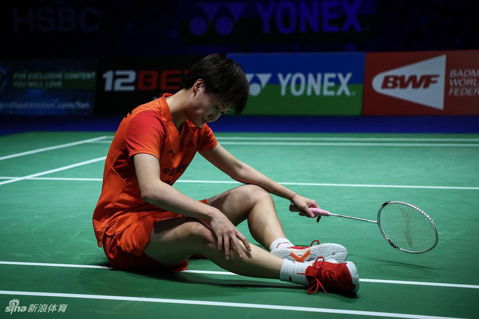 全英赛陈雨菲2-1因达农