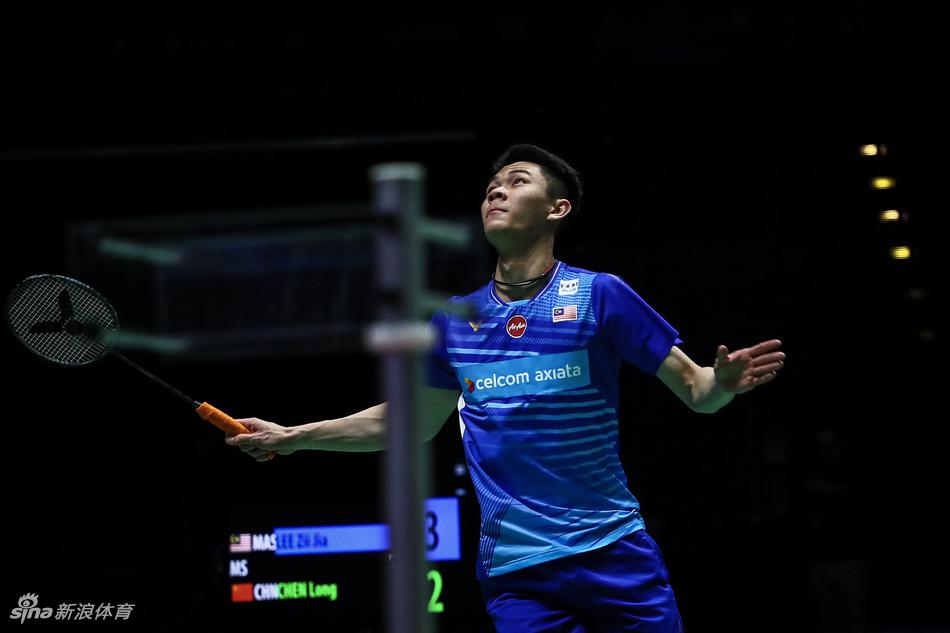 全英赛谌龙0-2李梓嘉