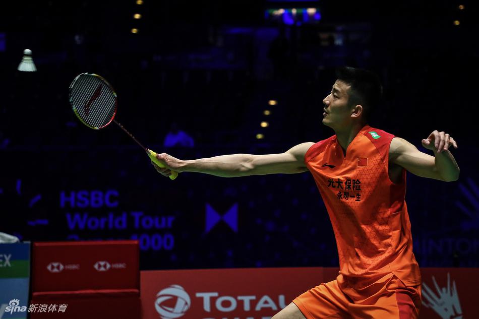 全英赛谌龙0-2李梓嘉