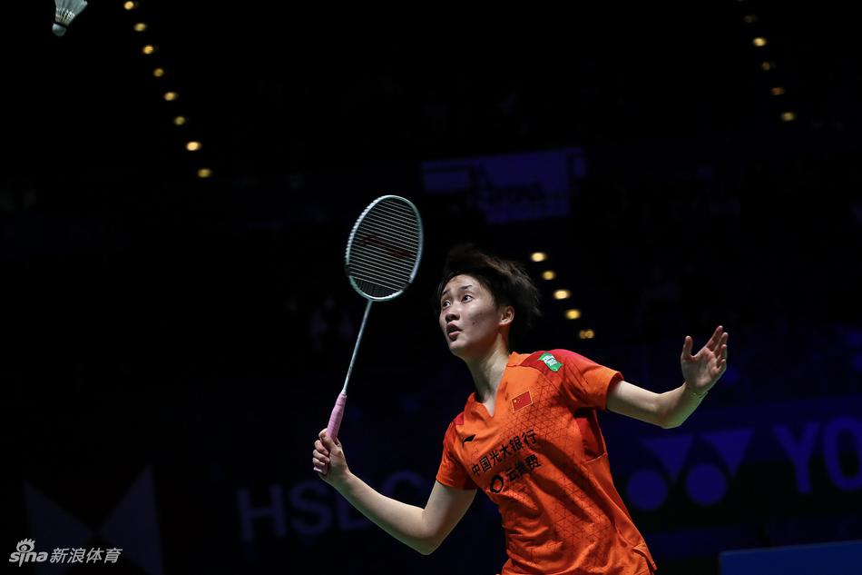 全英赛陈雨菲2-1因达农