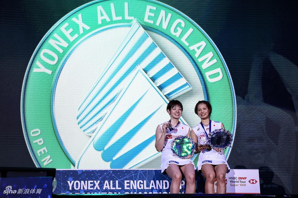 2020全英女双决赛颁奖仪式