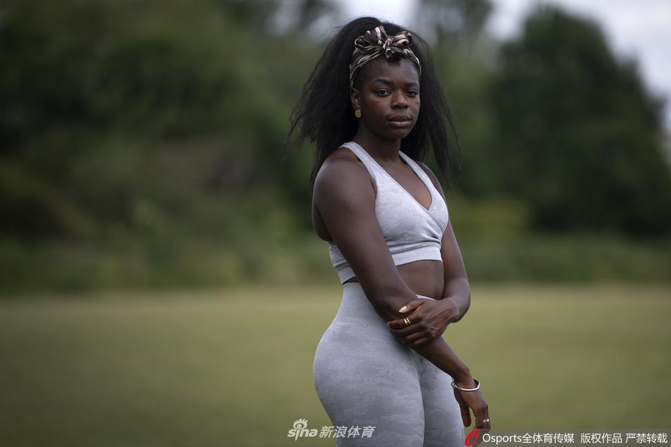 田径选手菲利普封闭场地训练