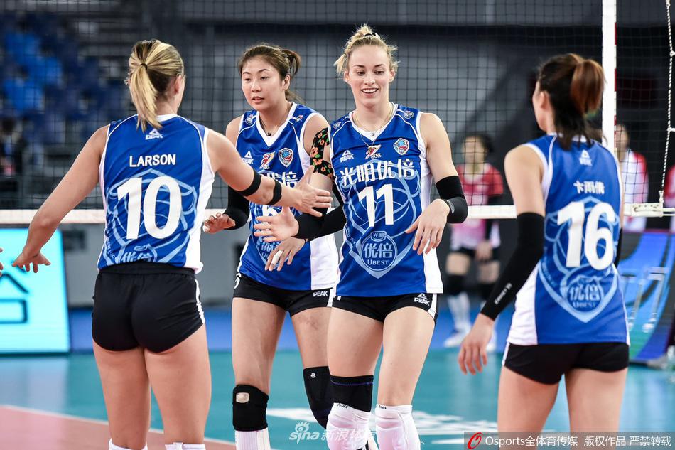 女排联赛季军战上海3-0广东