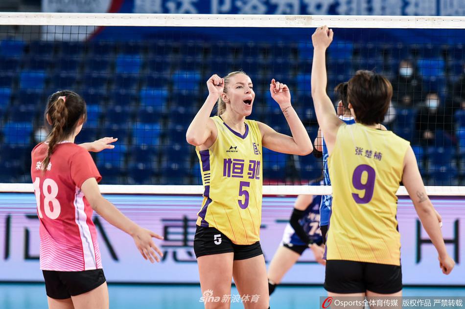 女排联赛季军战上海3-0广东