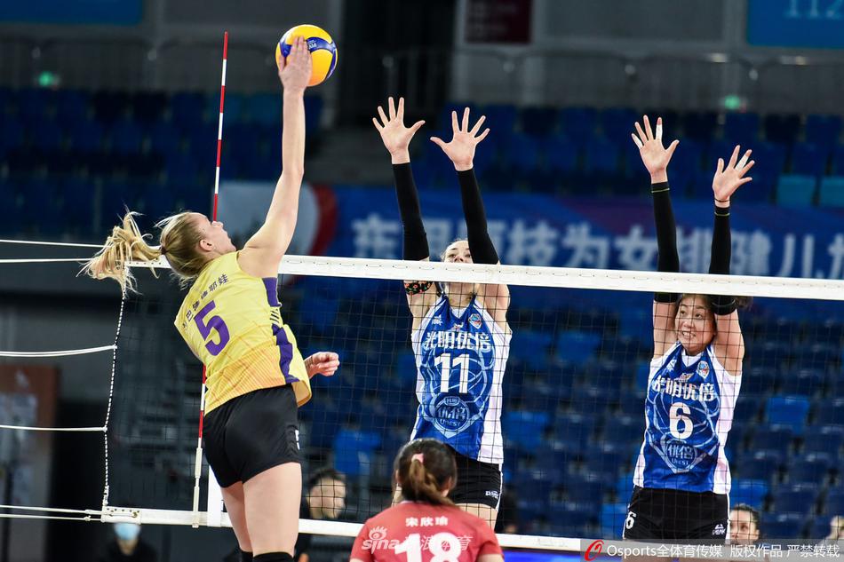 女排联赛季军战上海3-0广东