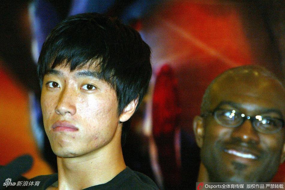 中国田径队青涩照回顾-刘翔