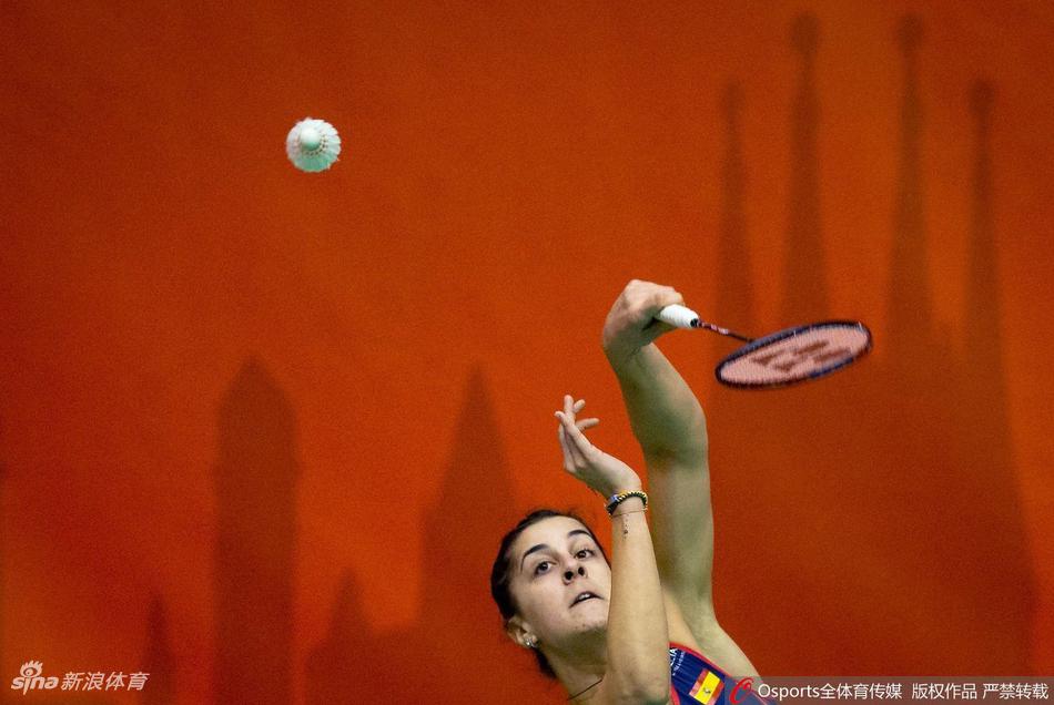 西班牙大师赛马林轻松进次轮