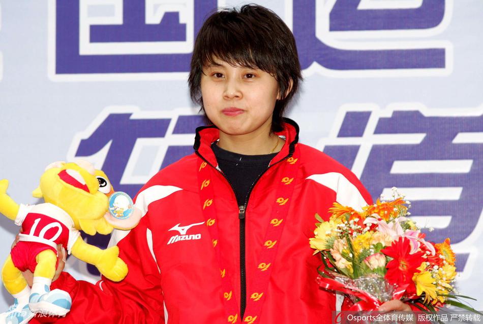 短道速滑名将青涩照回顾-王