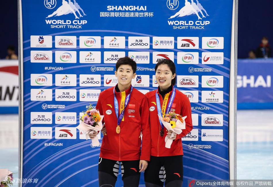 短道上海站范可新500夺金