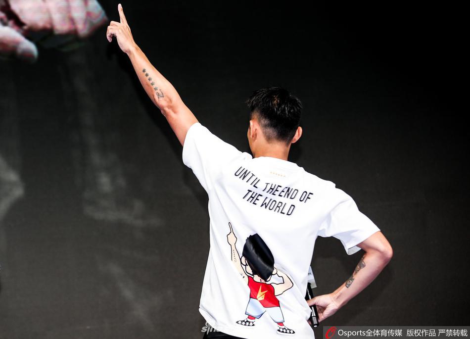 林丹退役后首次公众亮相