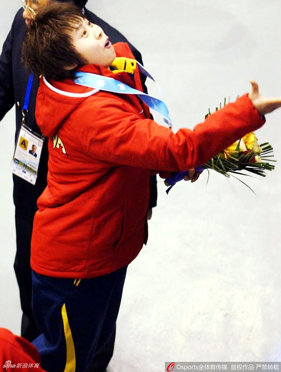 短道速滑名将青涩照回顾-王