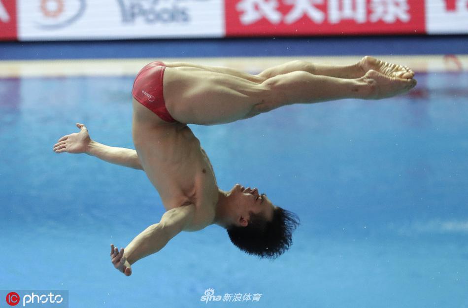 世锦赛一米板王宗源摘金