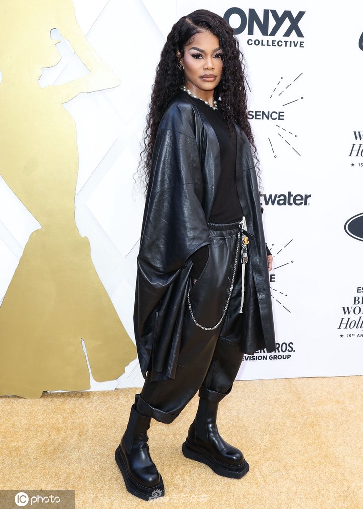 香波特爱妻出席好莱坞黑人女性颁奖典礼 全黑look酷劲十足