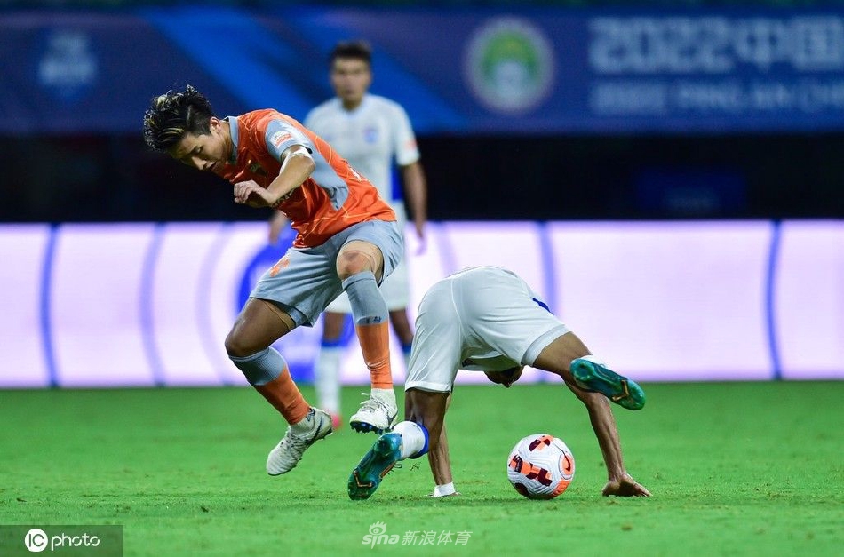 [中超]天津津门虎1-2深圳队