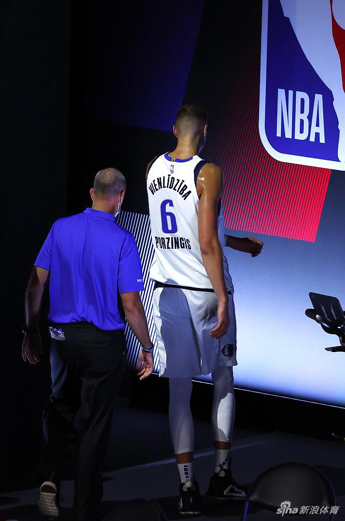 [NBA季后赛]独行侠110-118快船 总分0-1