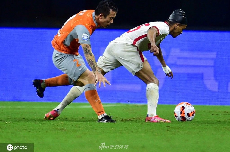 [中超]深圳队1-2梅州客家