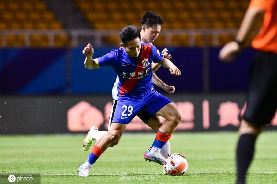 [中超]上海申花2-0武汉长江