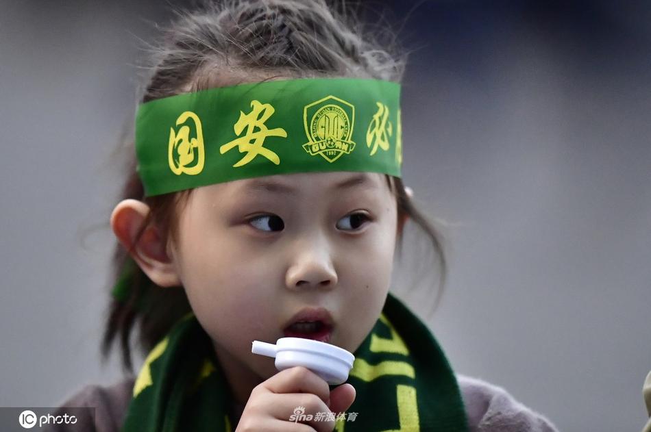 [盘点]球迷从娃娃抓起 中超各队可爱超萌的小球迷