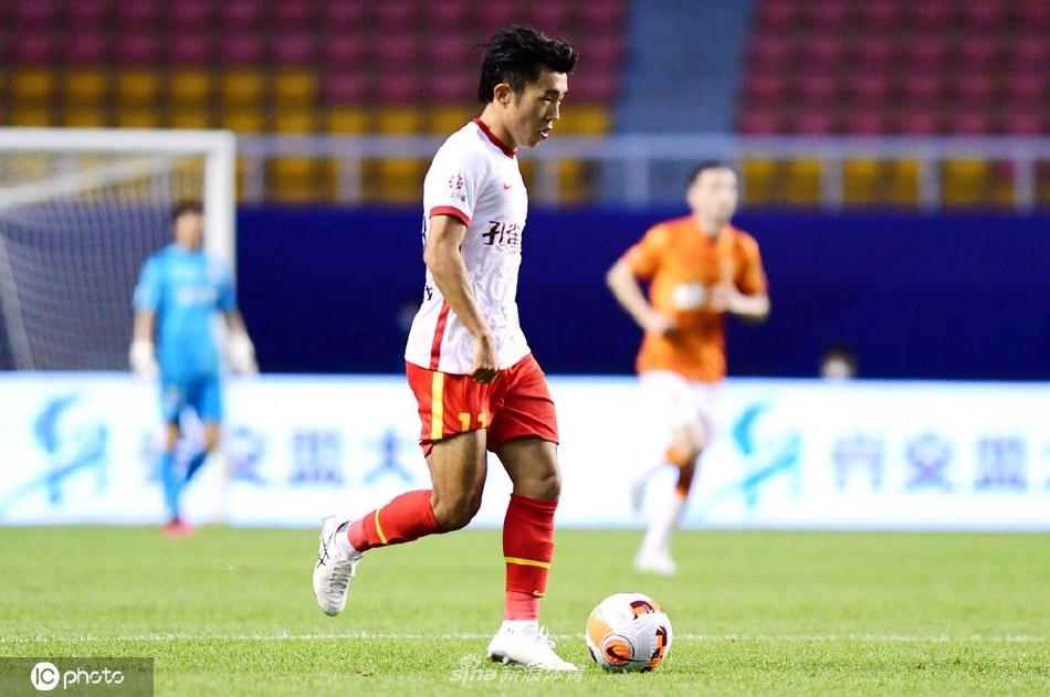 [中超]武汉长江2-1河北队