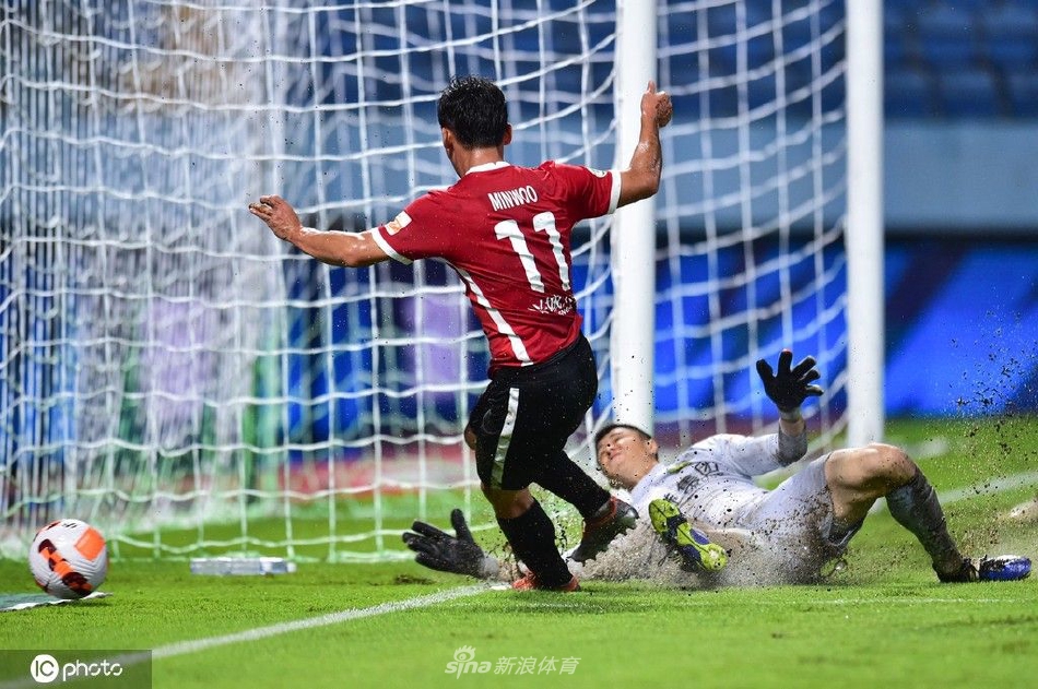 [中超]成都蓉城2-3北京国安