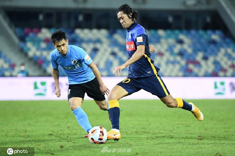 [中超]大连人2-0广州城