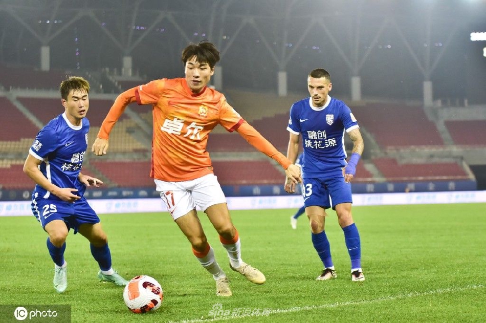 [中超]武汉长江1-3武汉三镇