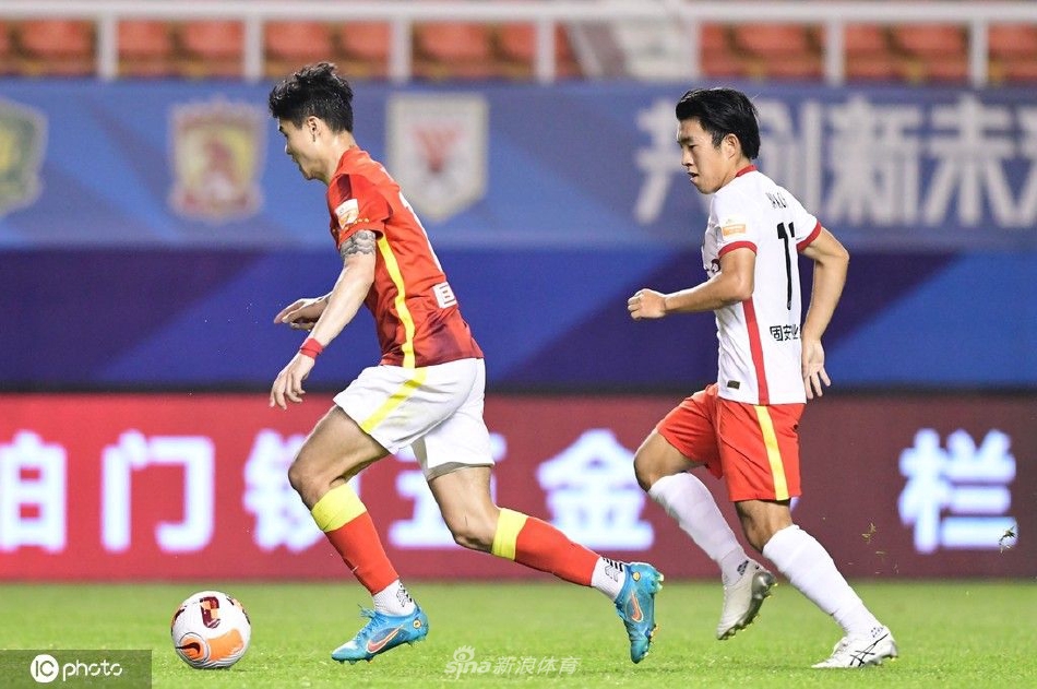 [中超]广州队1-0河北队