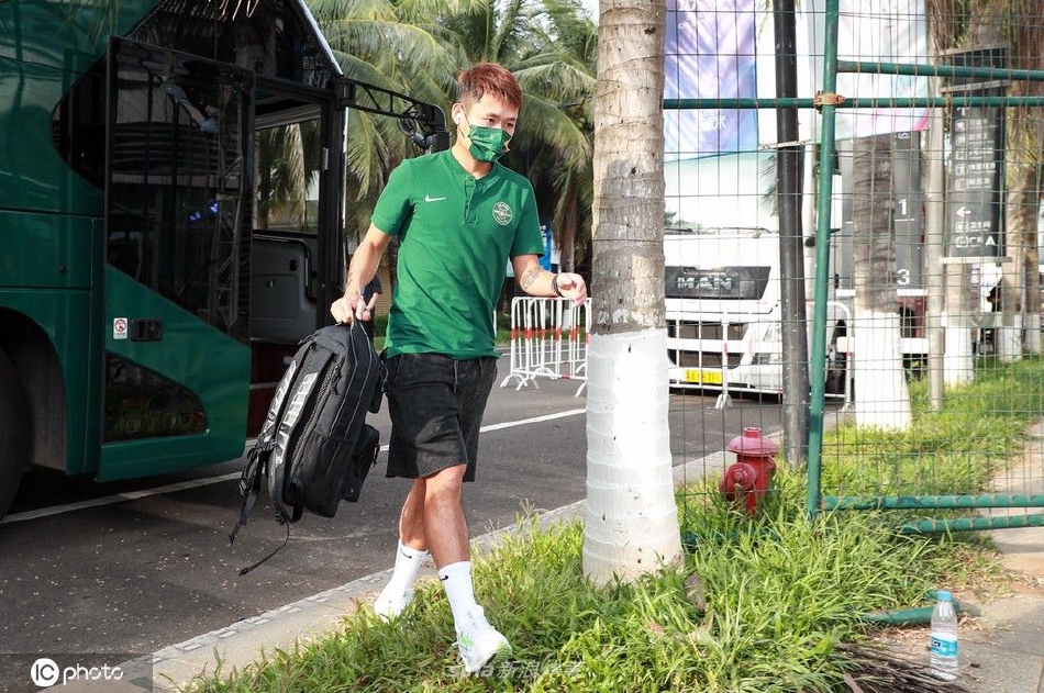 [中超]广州城2-4浙江队