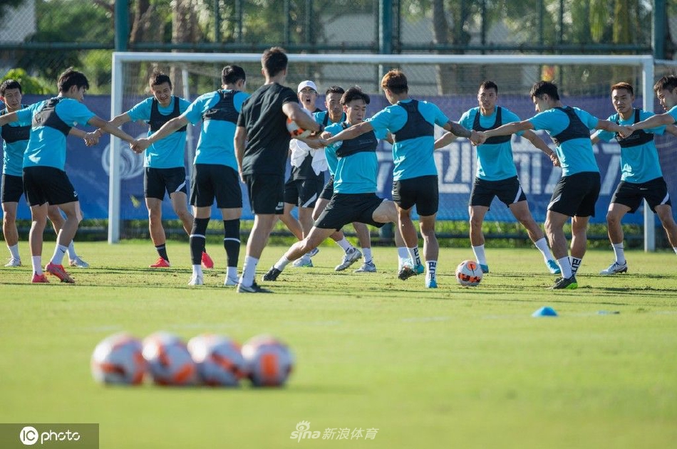 大连人备战训练